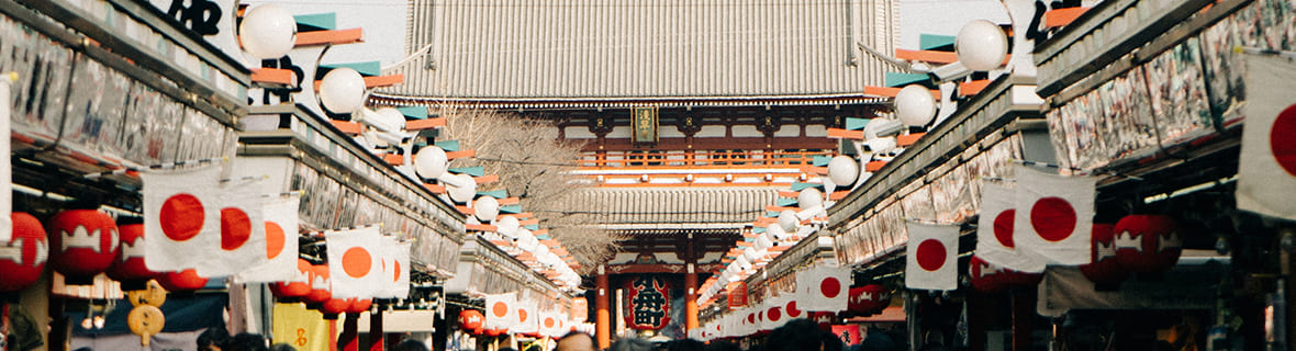 日文學習：日本國慶日又改了！原來那天全國都要幫他慶生？告訴你生日祝福的日文怎麼說